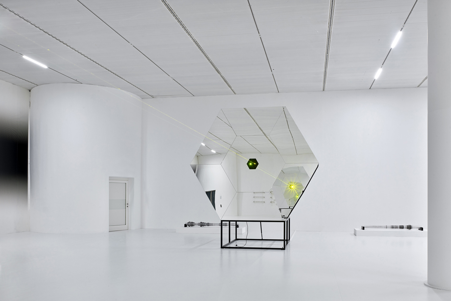 Carsten Nicolai “Parallax Symmetry” at Kunstsammlung NRW, Düsseldorf ...