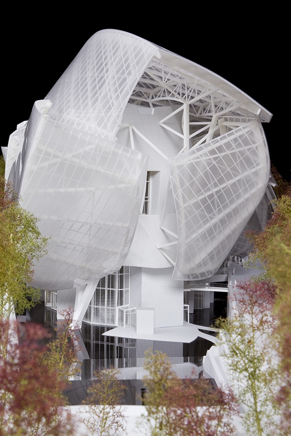 Gallery of Fondation Louis Vuitton / Gehry Partners - 7